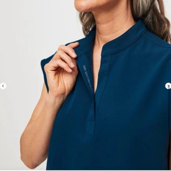 FIGS Rafaela Scrub Top – Deep Reef | Size M | NWT (PO# 4891 Limited Edition) - Picture 5 of 9